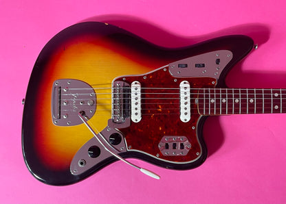 1965 Fender Jaguar 3-Color Sunburst 100% OG