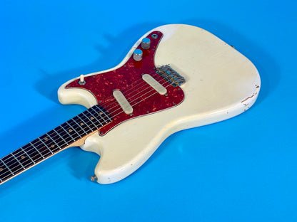 1963 Fender Duo Sonic Pre-CBS rare White finish