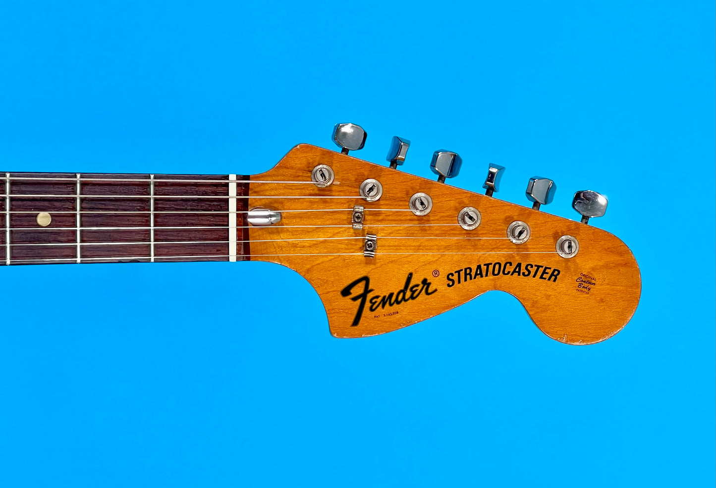 1974 Fender Stratocaster 3-color Sunburst Rosewood fingerboard