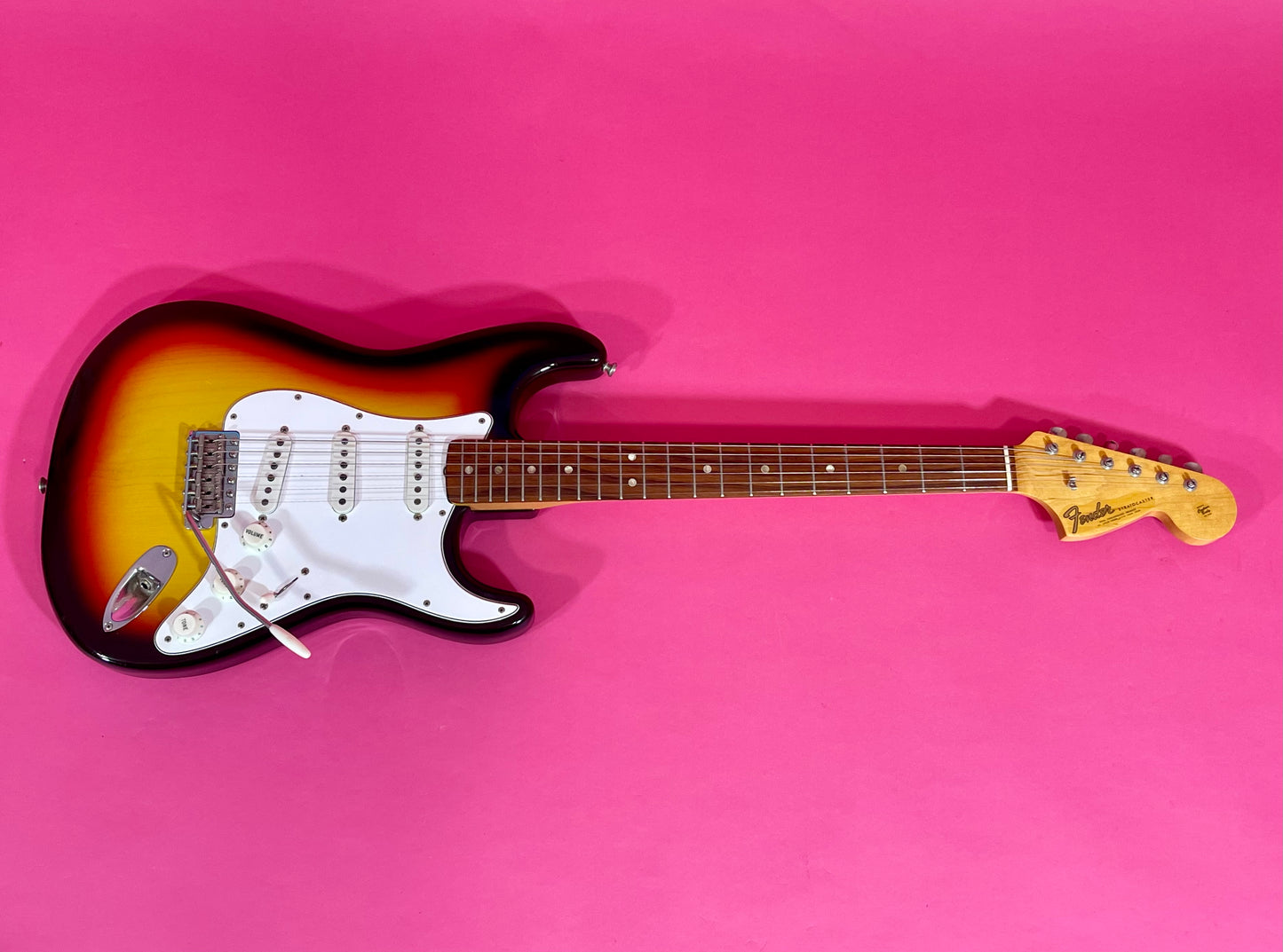 1966 Fender Stratocaster 3-color Sunburst Minty!