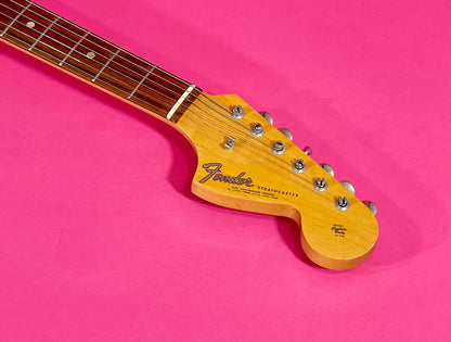 1966 Fender Stratocaster 3-color Sunburst Minty!