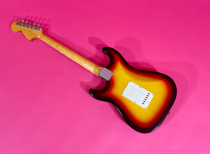 1966 Fender Stratocaster 3-color Sunburst Minty!