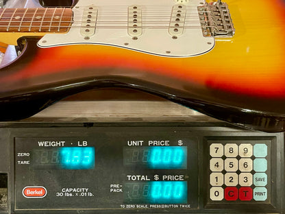 1966 Fender Stratocaster 3-color Sunburst Minty!