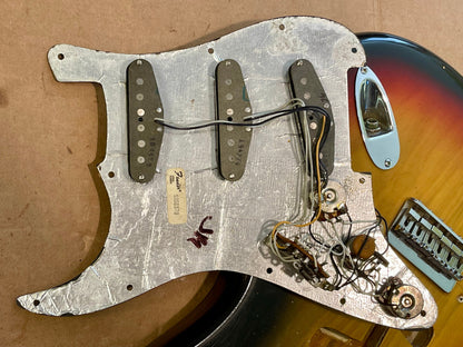 1979 Fender Stratocaster Non-Trem 3-color Sunburst with Rosewood fingerboard