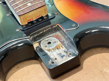 1979 Fender Stratocaster Non-Trem 3-color Sunburst with Rosewood fingerboard