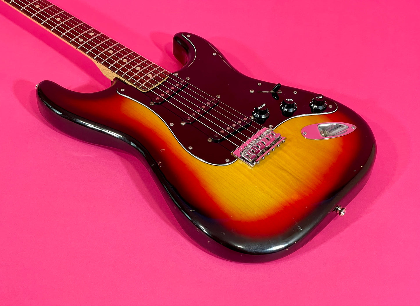 1979 Fender Stratocaster Non-Trem 3-color Sunburst with Rosewood fingerboard