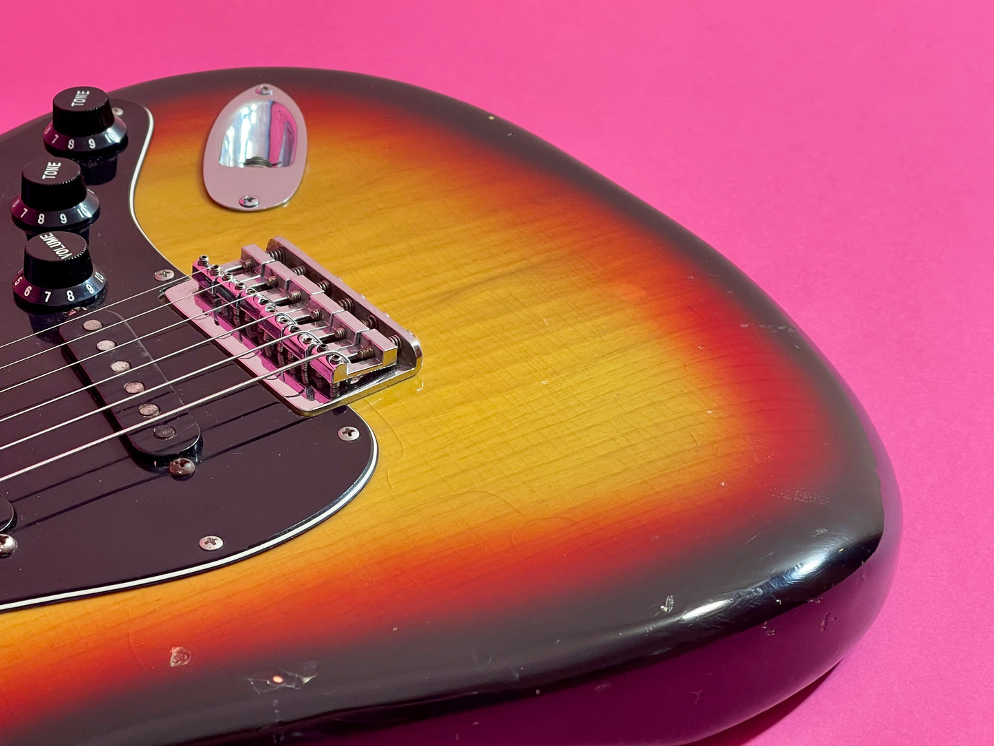 1979 Fender Stratocaster Non-Trem 3-color Sunburst with Rosewood fingerboard