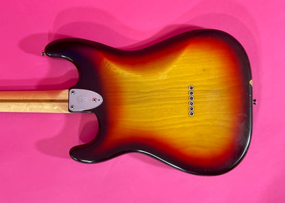 1979 Fender Stratocaster Non-Trem 3-color Sunburst with Rosewood fingerboard