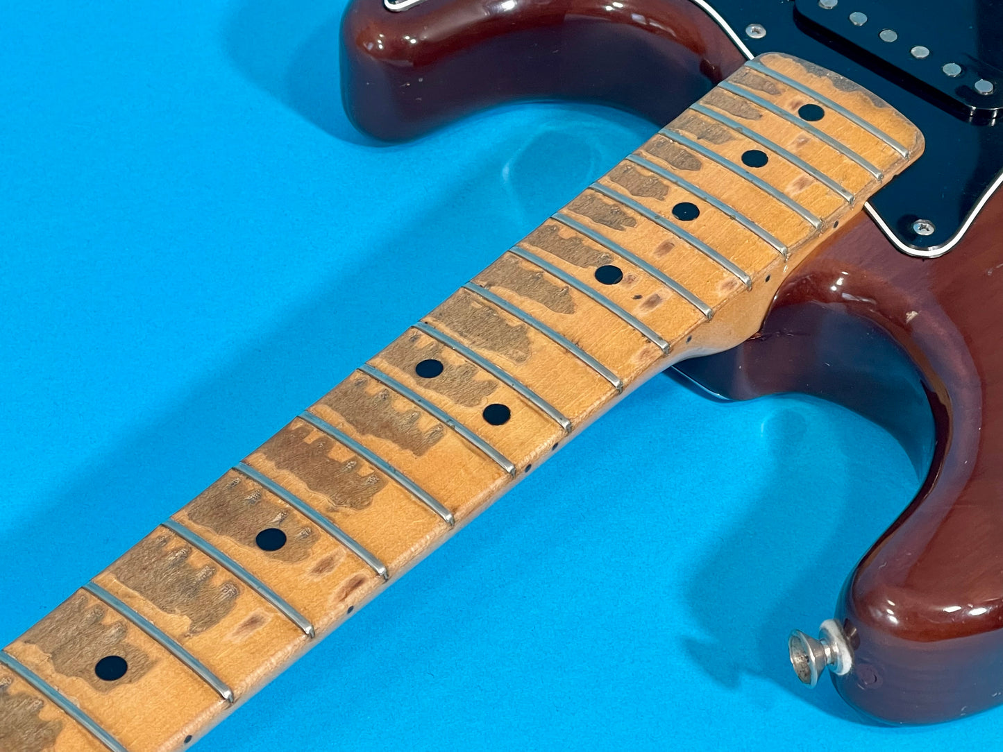 1979 Fender Stratocaster OG Walnut finish