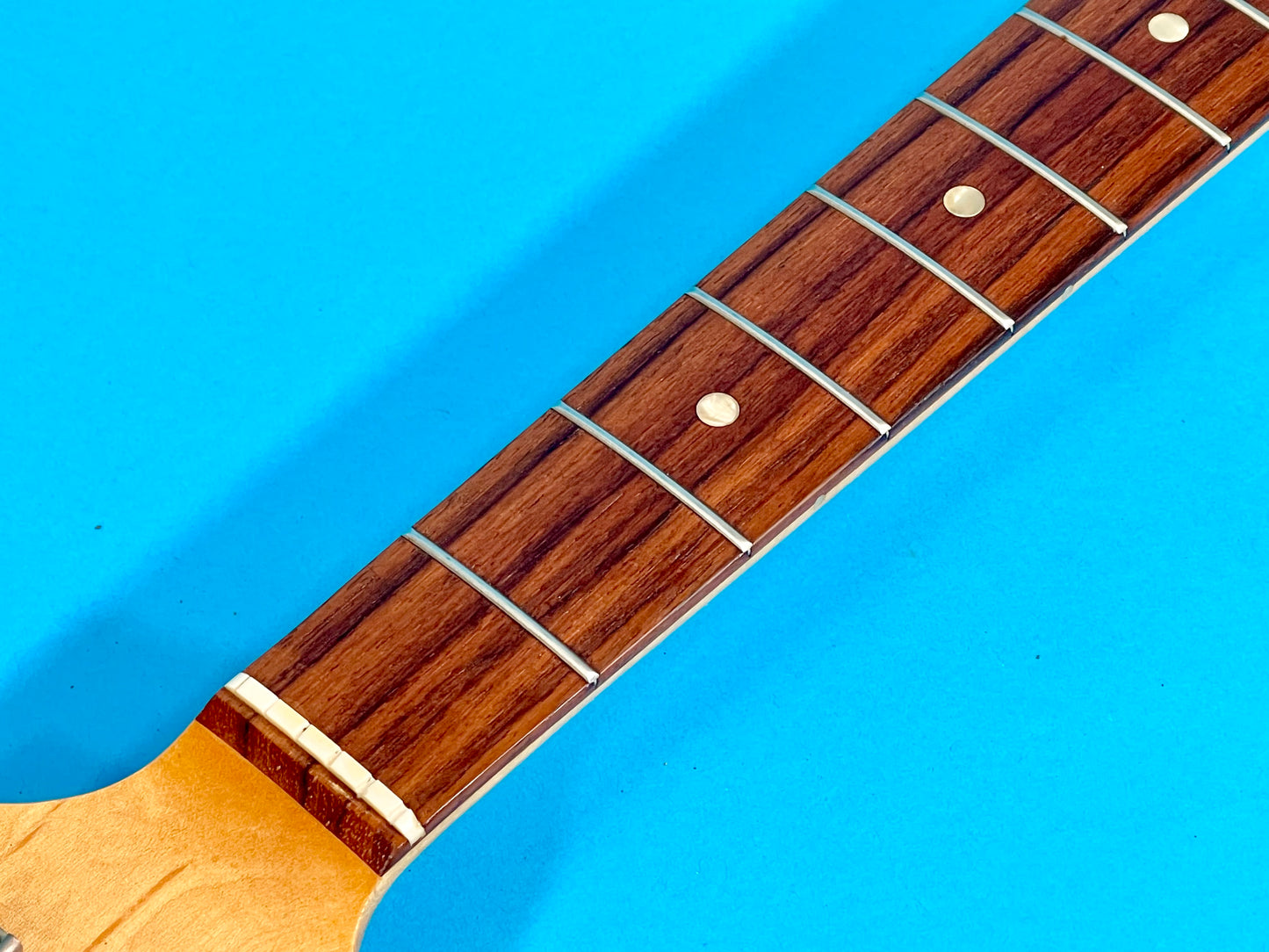 1966 Fender Stratocaster 3-color Sunburst Minty!