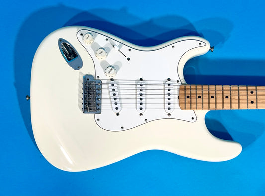 1997 Fender Jimi Hendrix Stratocaster Artist Series Limited Edition 1st year MINT!