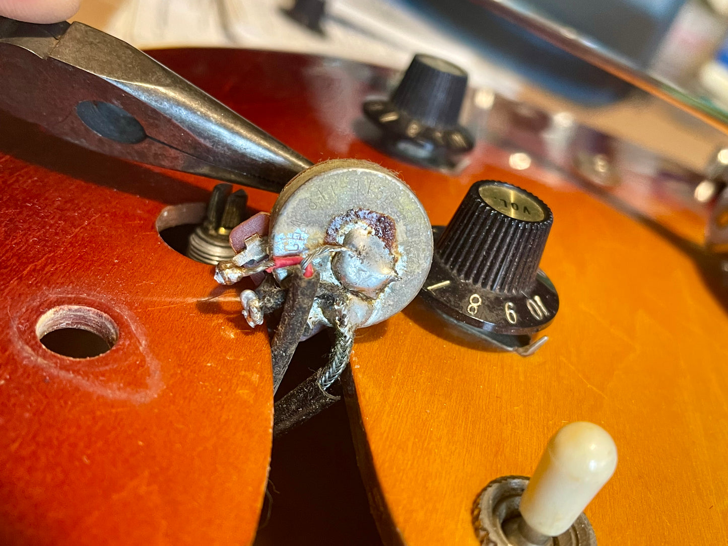 1970 Gibson ES-335-TD Cherry Sunburst