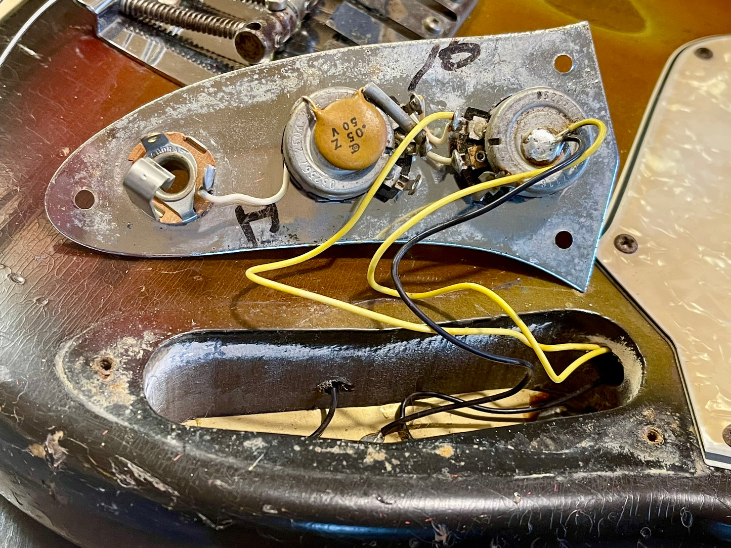 1971 Fender Mustang Bass Sunburst Mojo-machine!