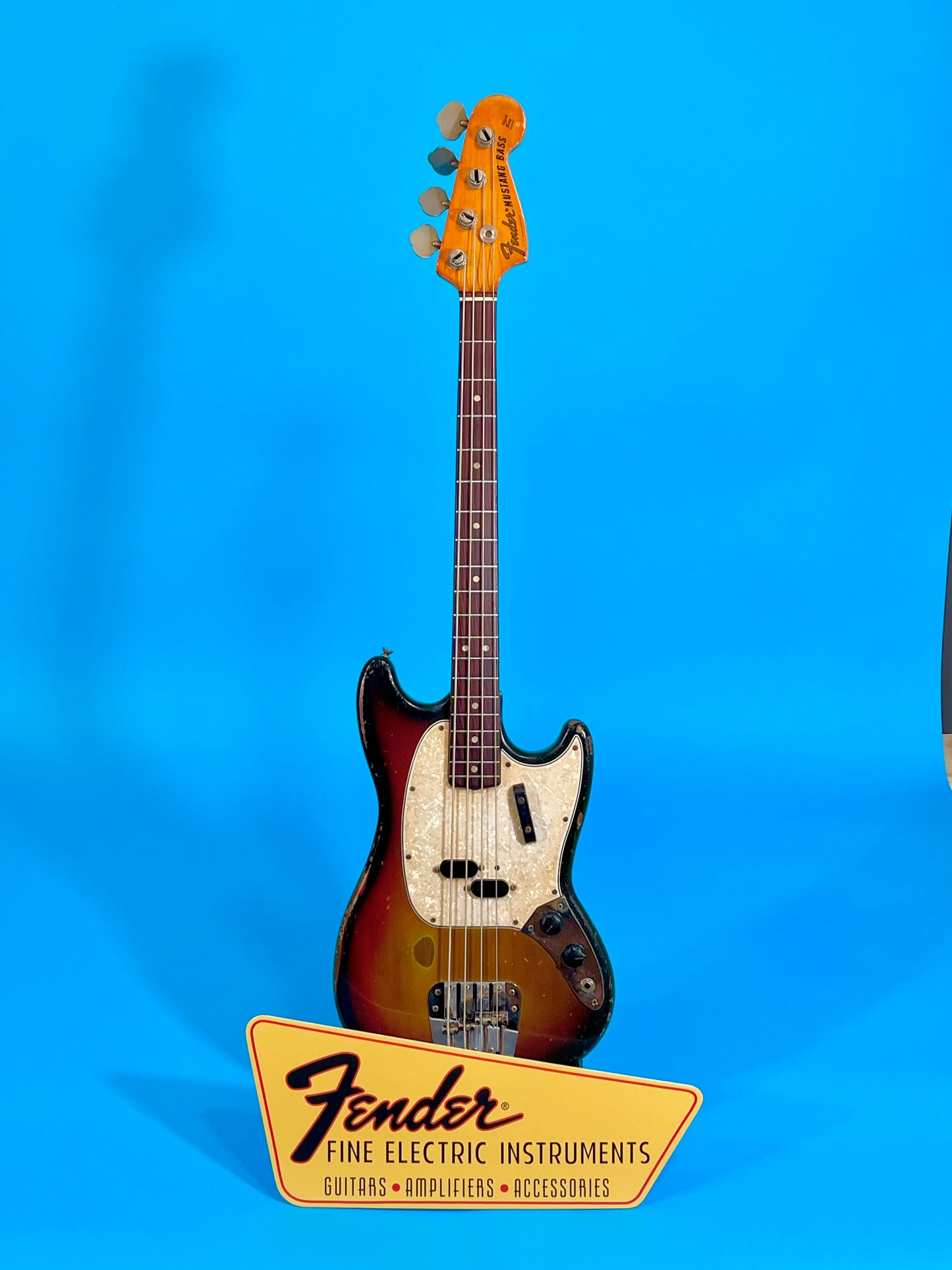 1971 Fender Mustang Bass Sunburst Mojo-machine!