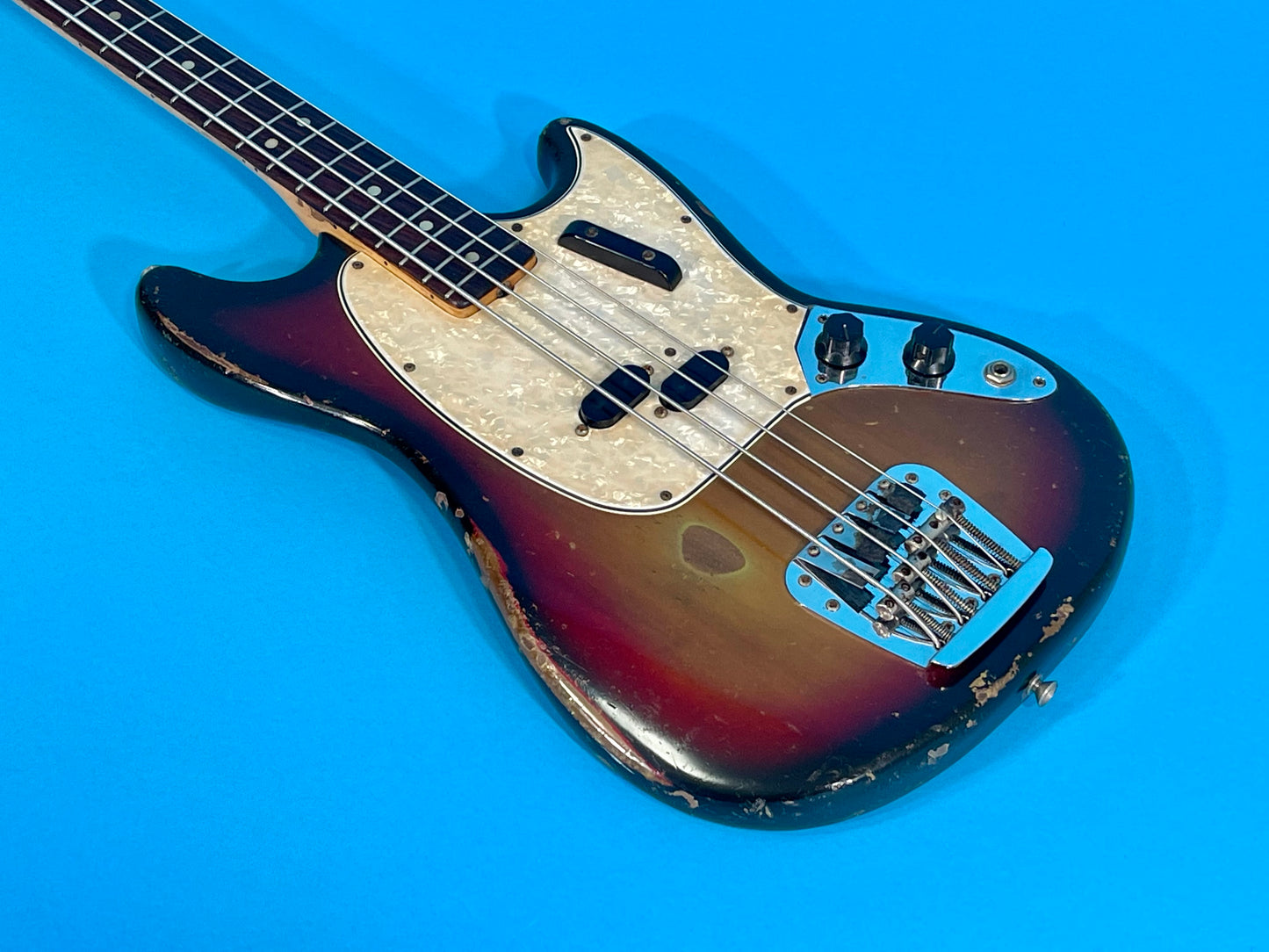 1971 Fender Mustang Bass Sunburst Mojo-machine!