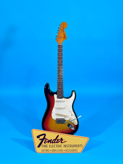 1974 Fender Stratocaster 3-color Sunburst Rosewood fingerboard