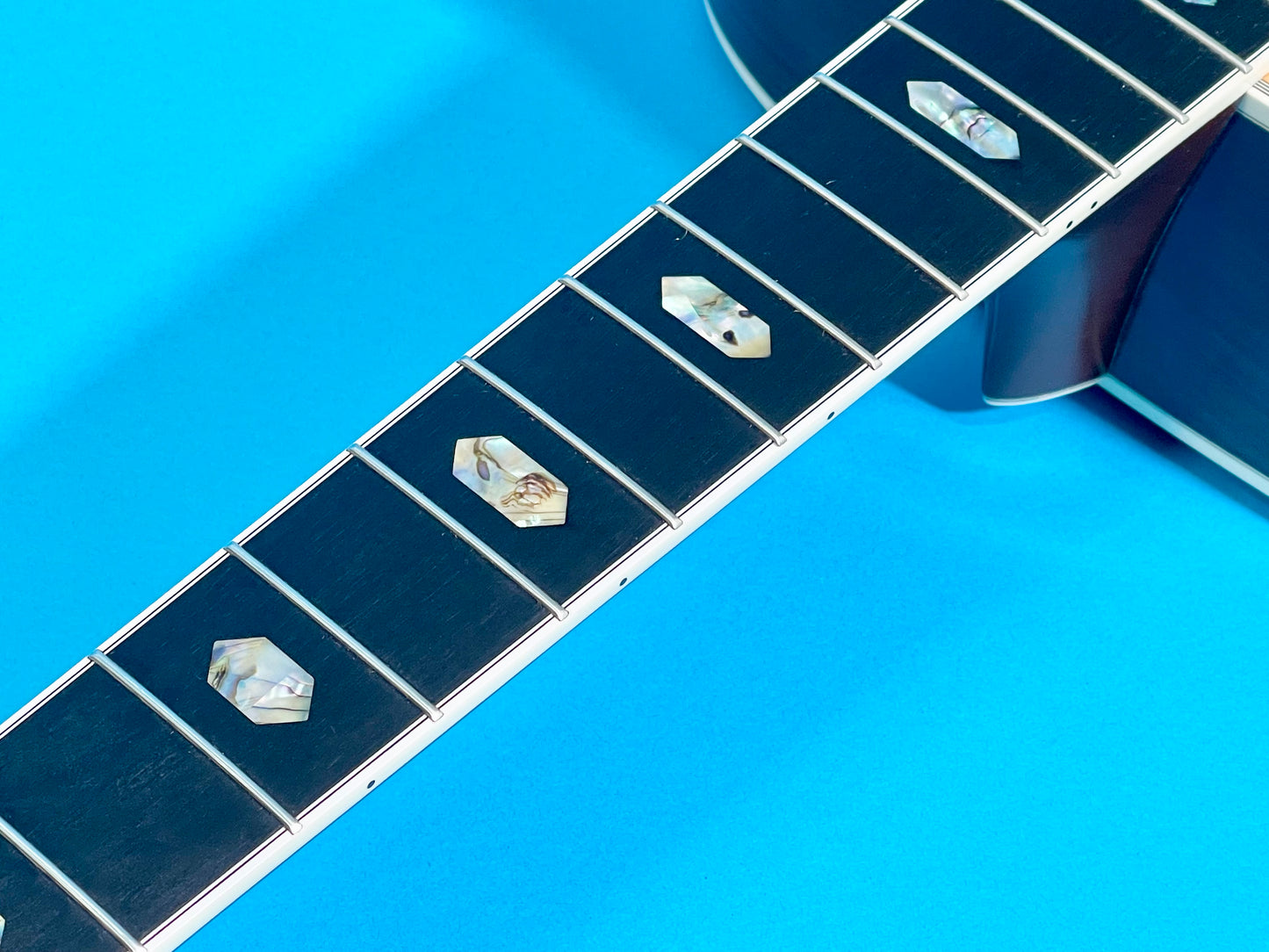 2000 Martin J-40 Blonde Minty J-series Big Sound Jumbo!