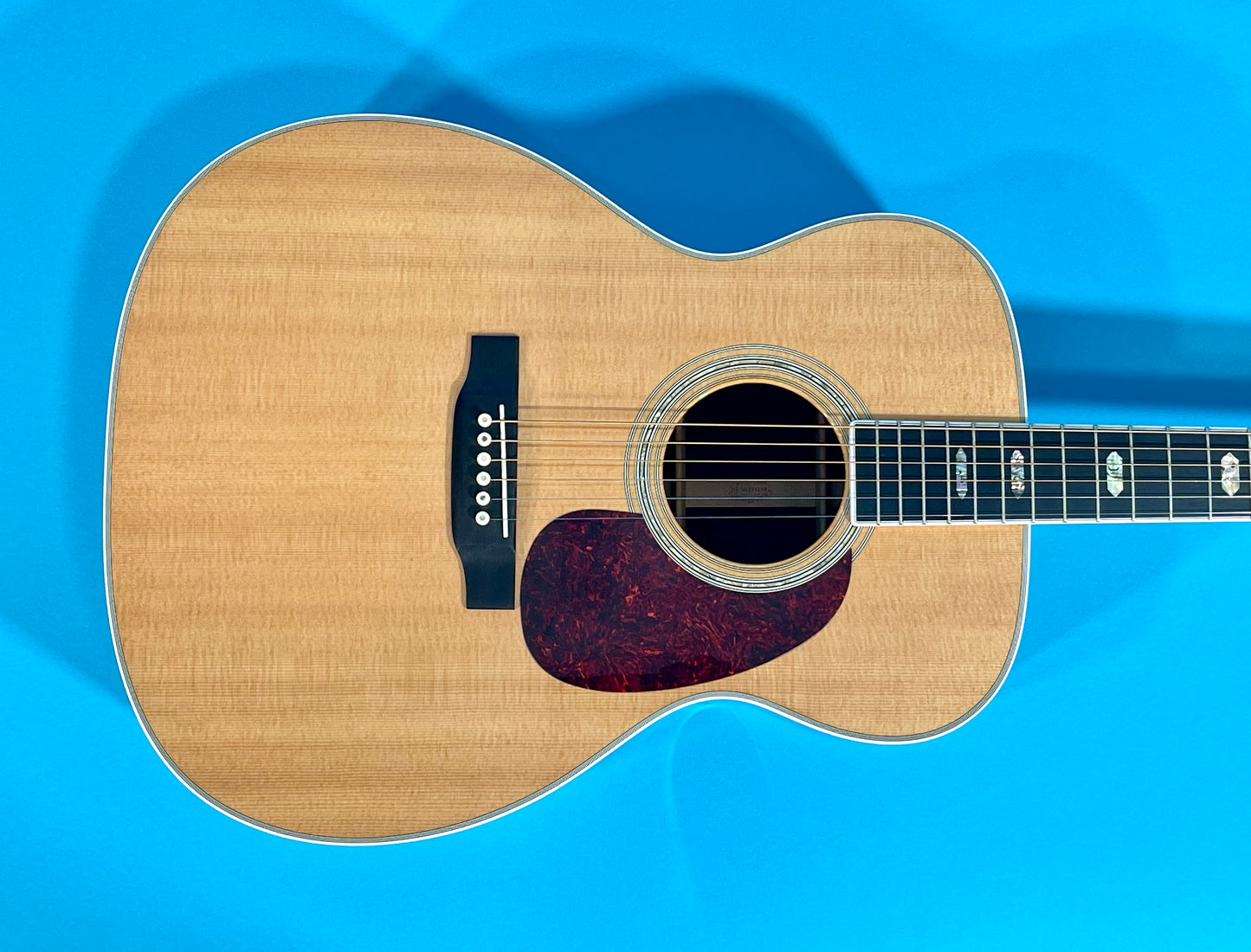 2000 Martin J-40 Blonde Minty J-series Big Sound Jumbo!