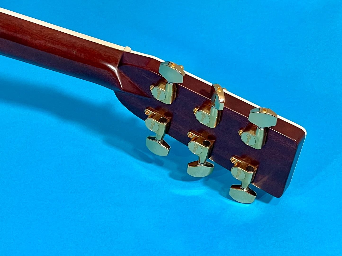 2000 Martin J-40 Blonde Minty J-series Big Sound Jumbo!