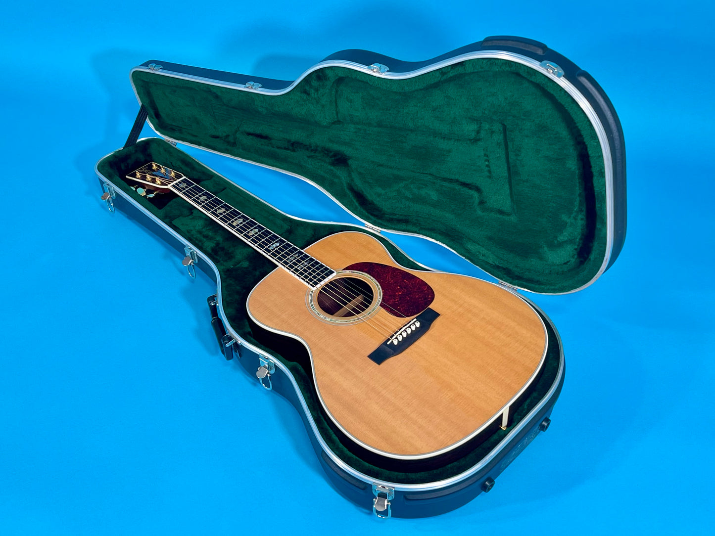 2000 Martin J-40 Blonde Minty J-series Big Sound Jumbo!