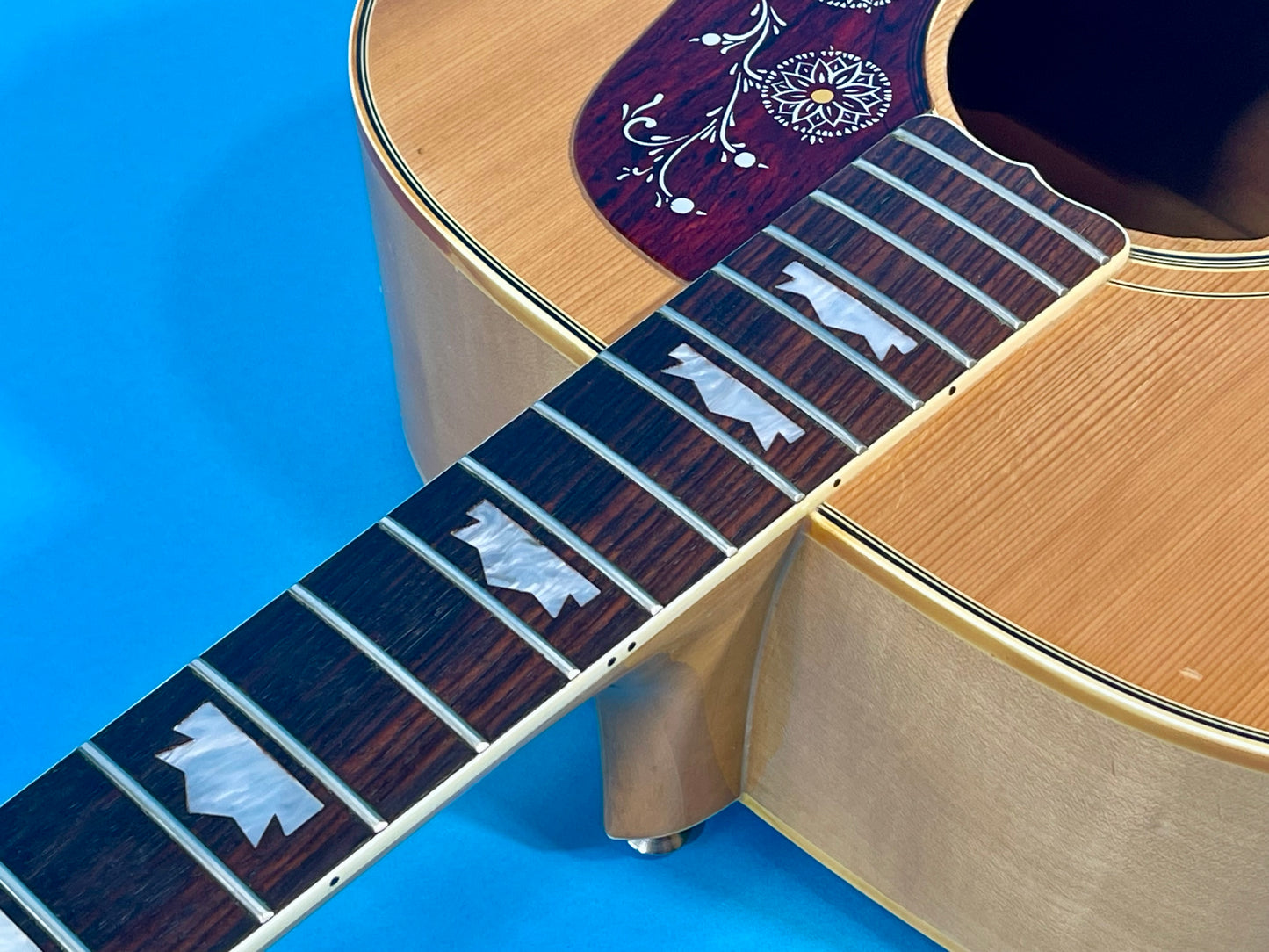 1973 Ventura V-200 B Beautiful Blonde Jumbo J-200