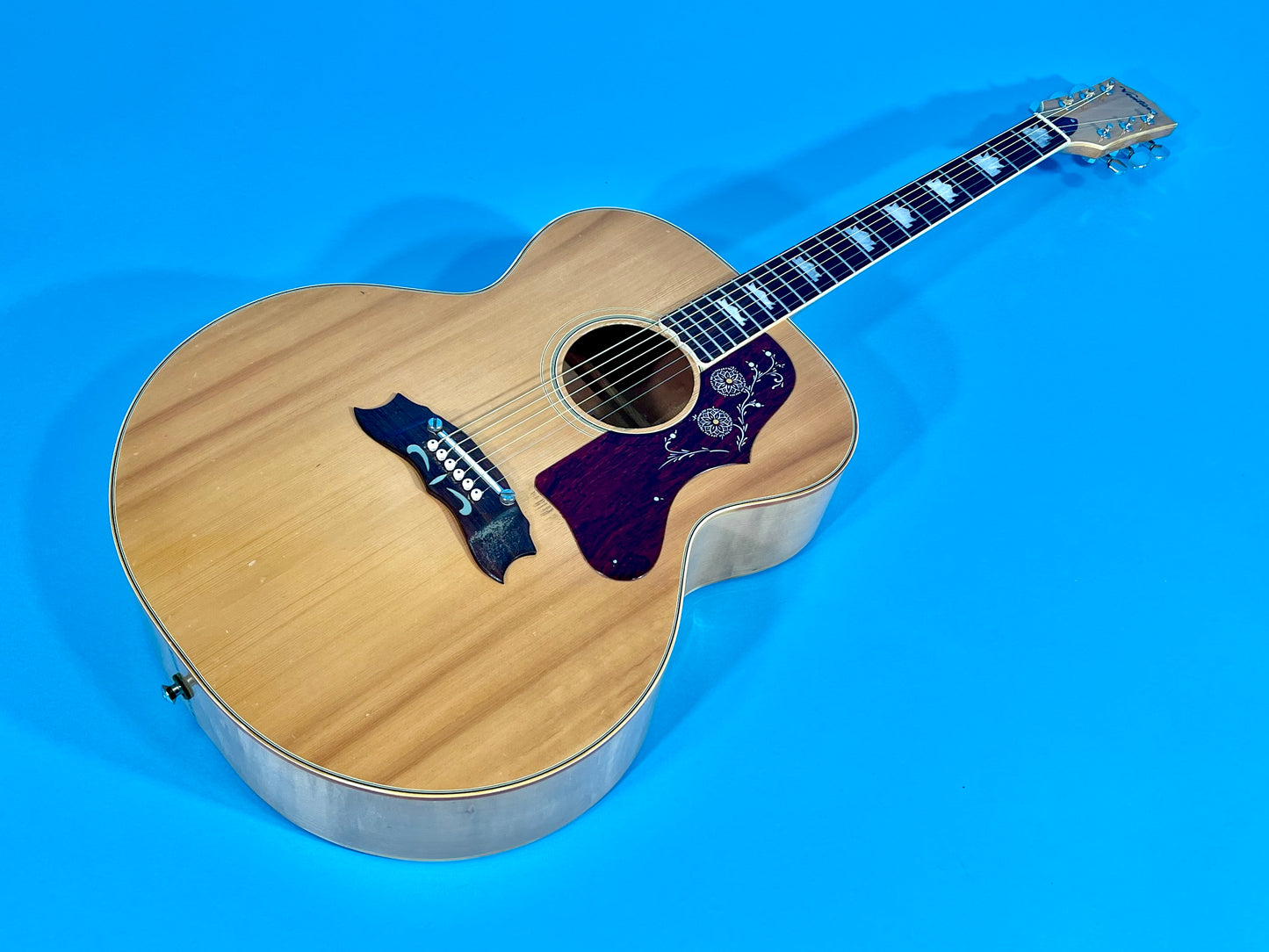 1973 Ventura V-200 B Beautiful Blonde Jumbo J-200