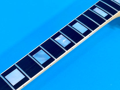 1981 Gibson Les Paul Custom Alpine White 100% original Minty