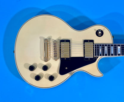 1981 Gibson Les Paul Custom Alpine White 100% original Minty