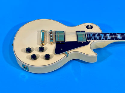 1981 Gibson Les Paul Custom Alpine White 100% original Minty