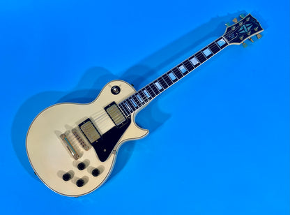 1981 Gibson Les Paul Custom Alpine White 100% original Minty