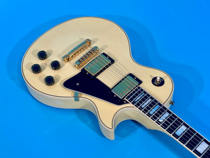1981 Gibson Les Paul Custom Alpine White 100% original Minty