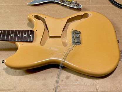 1961 Fender Musicmaster Desert Sand 100% Original
