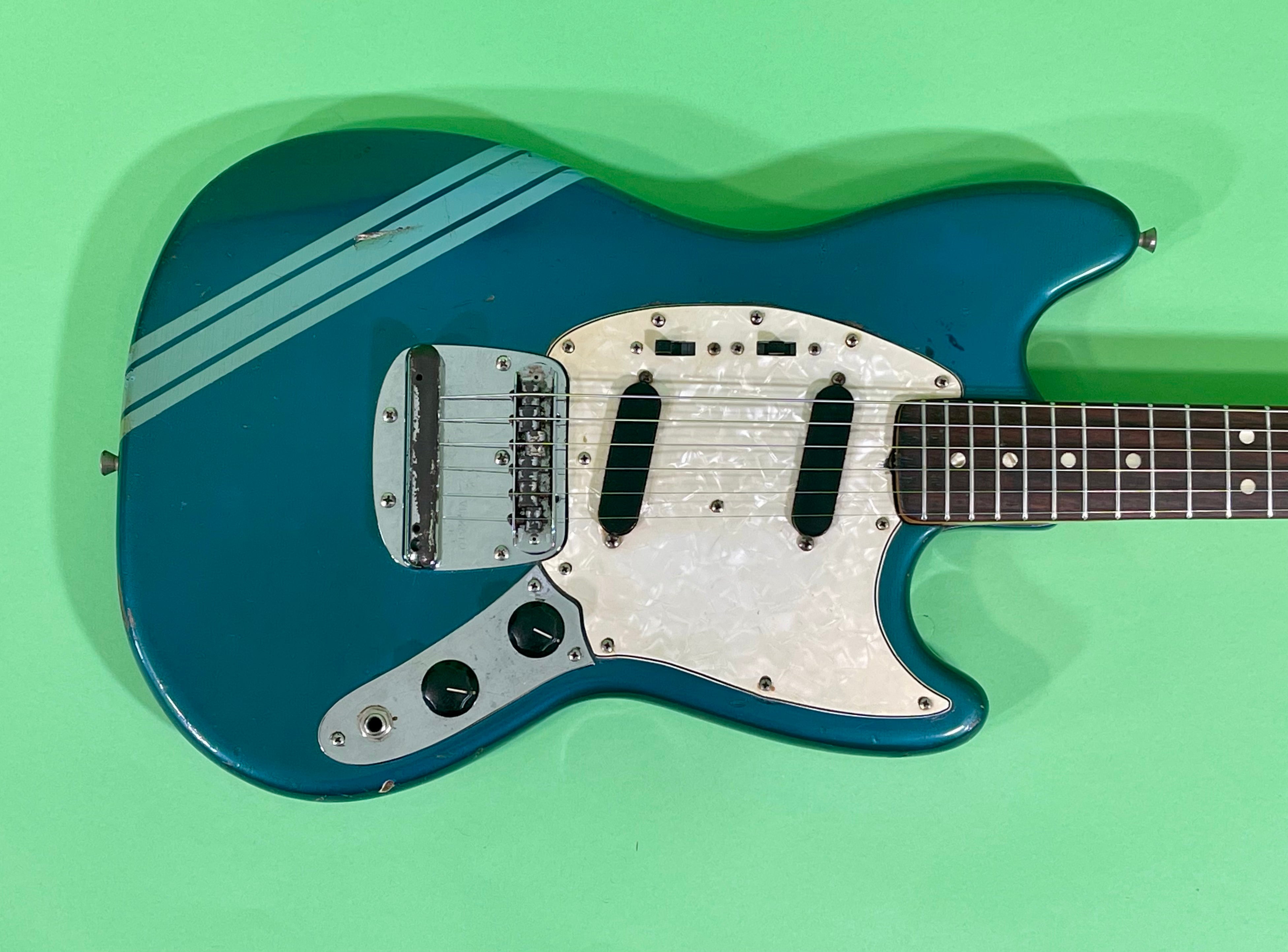 1972 Fender Mustang Competition Blue – Draggin' Guitars