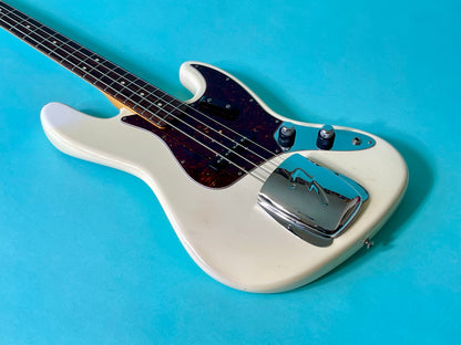 2011 Fender AVRI '62 Jazz Bass Olympic White